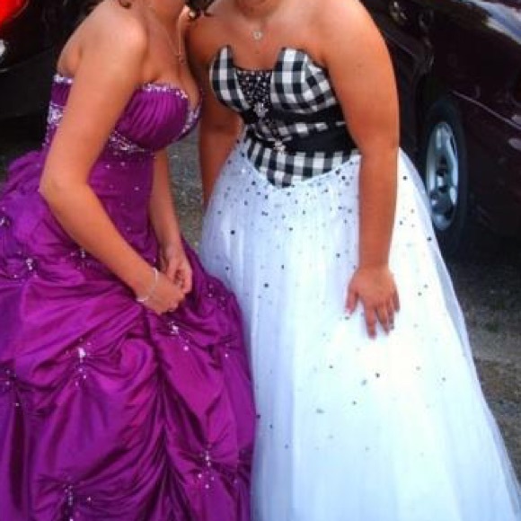 Prom Dress - Picture 2 of 2